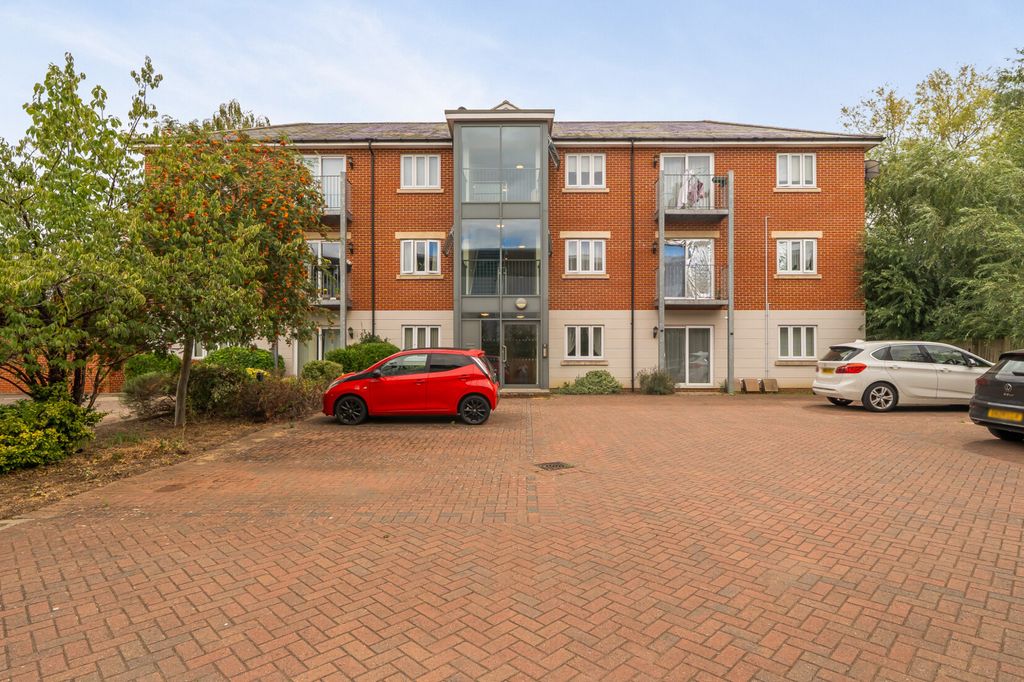 Property photo 1 of 1 External Front