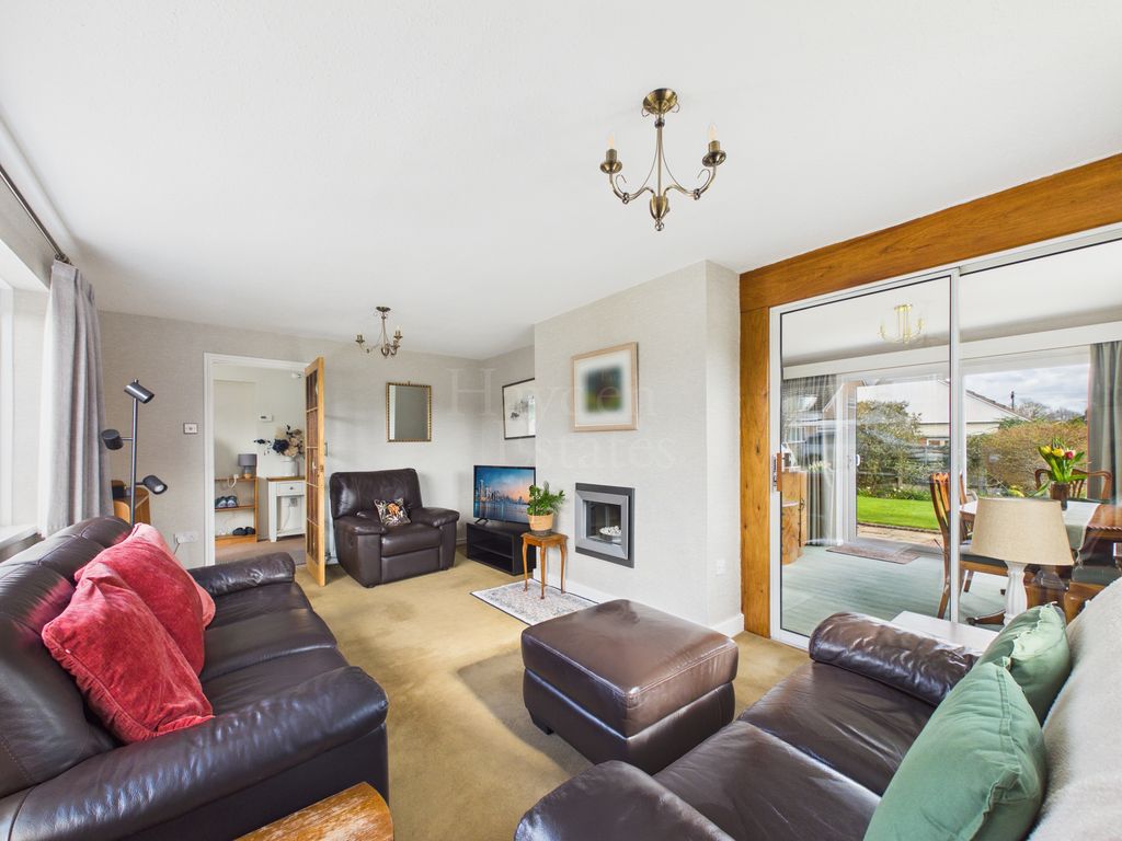 Property photo 2 of 40