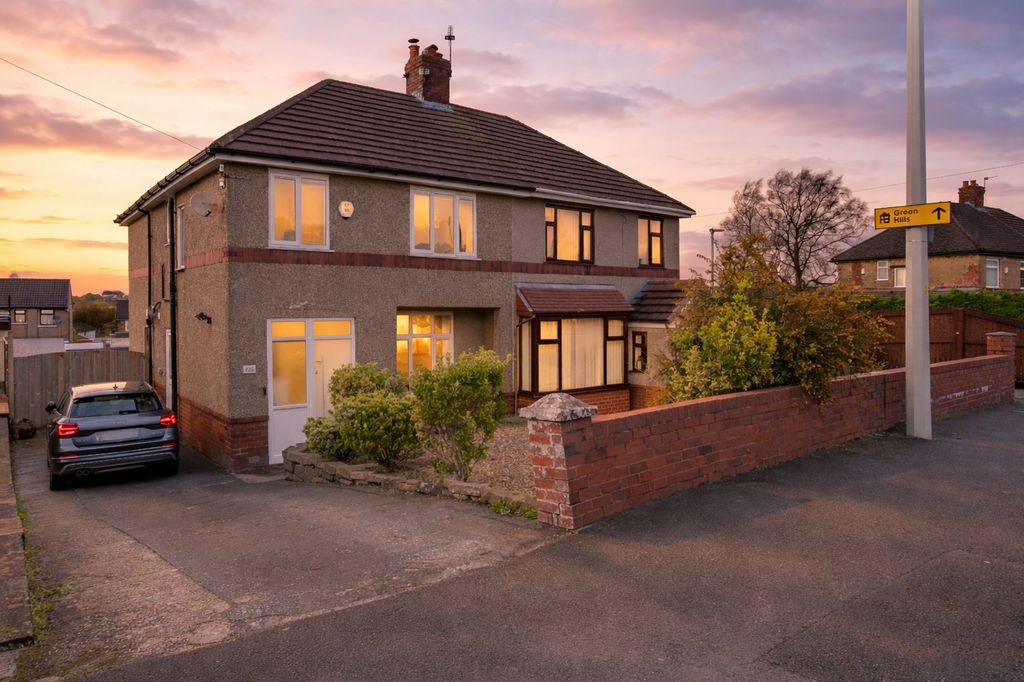 Property photo 1 of 38