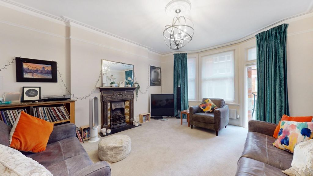 Property photo 1 of 19