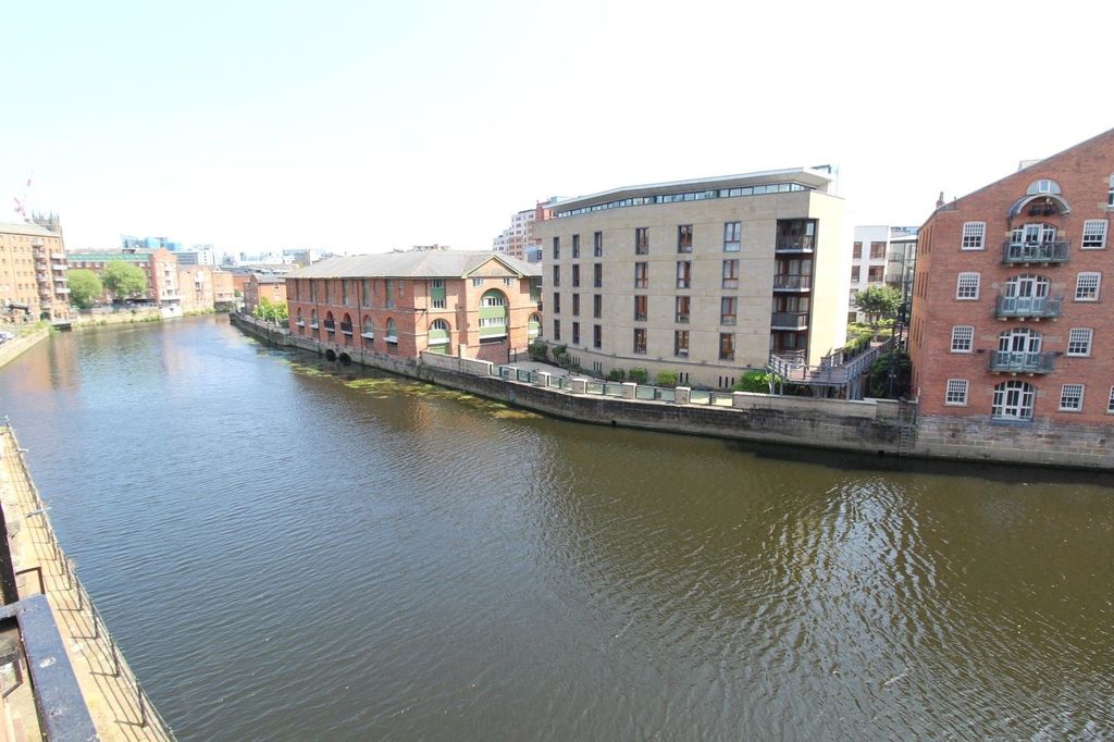 Property photo 3 of 10 Picture No. 23