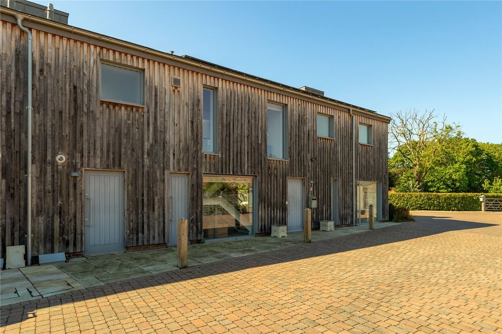 Property photo 1 of 13 Front