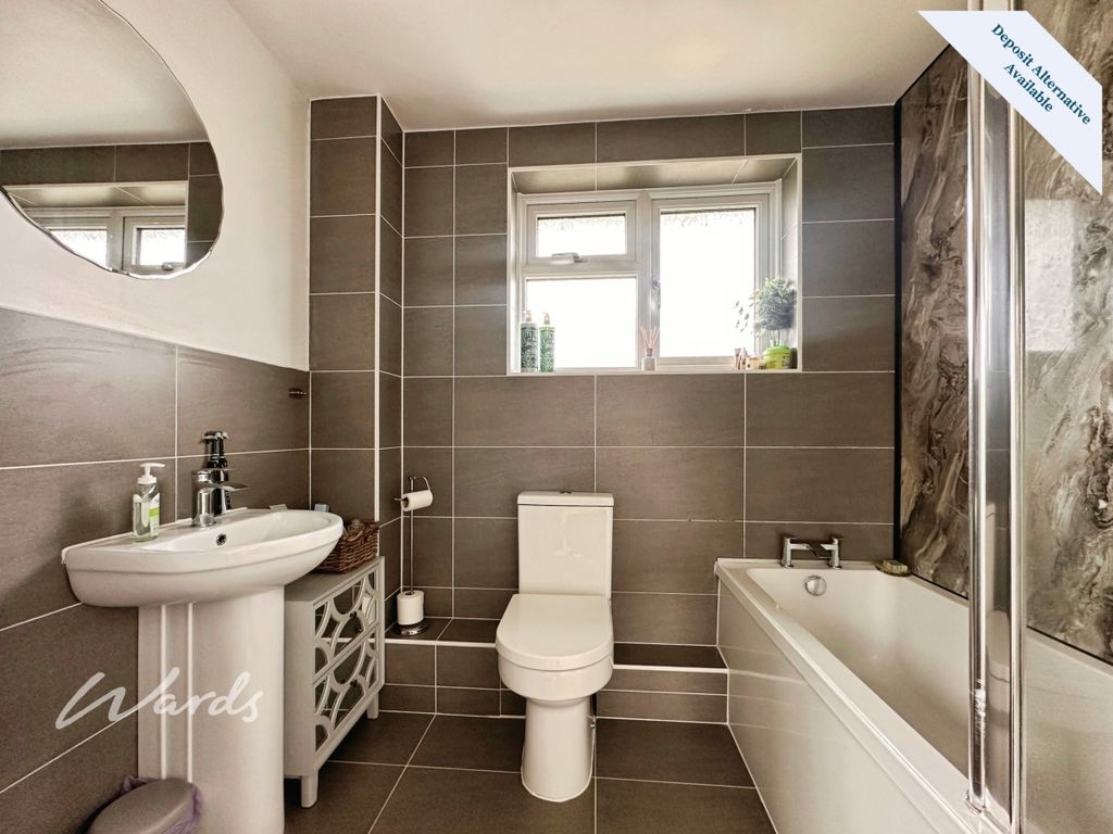 Property photo 3 of 24 Bathroom