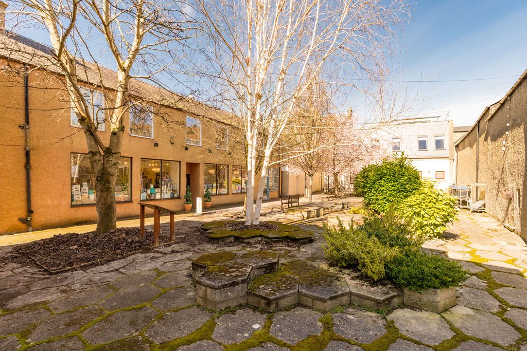 Property photo 2 of 14 Photo 13