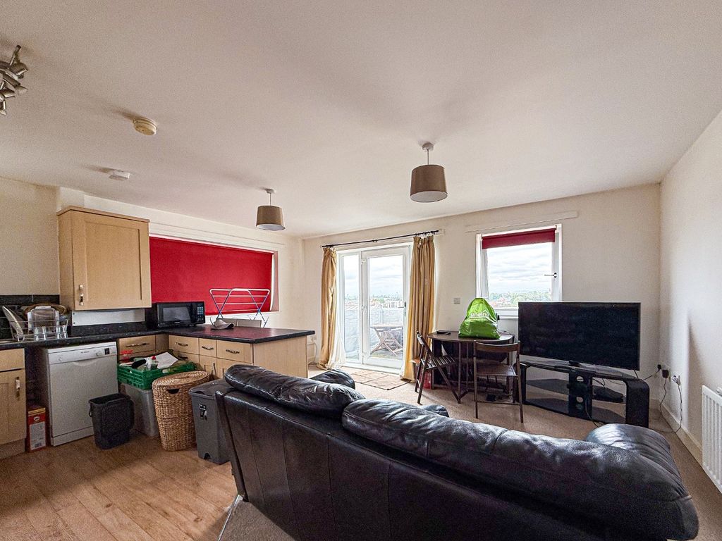 Property photo 3 of 9 4471703