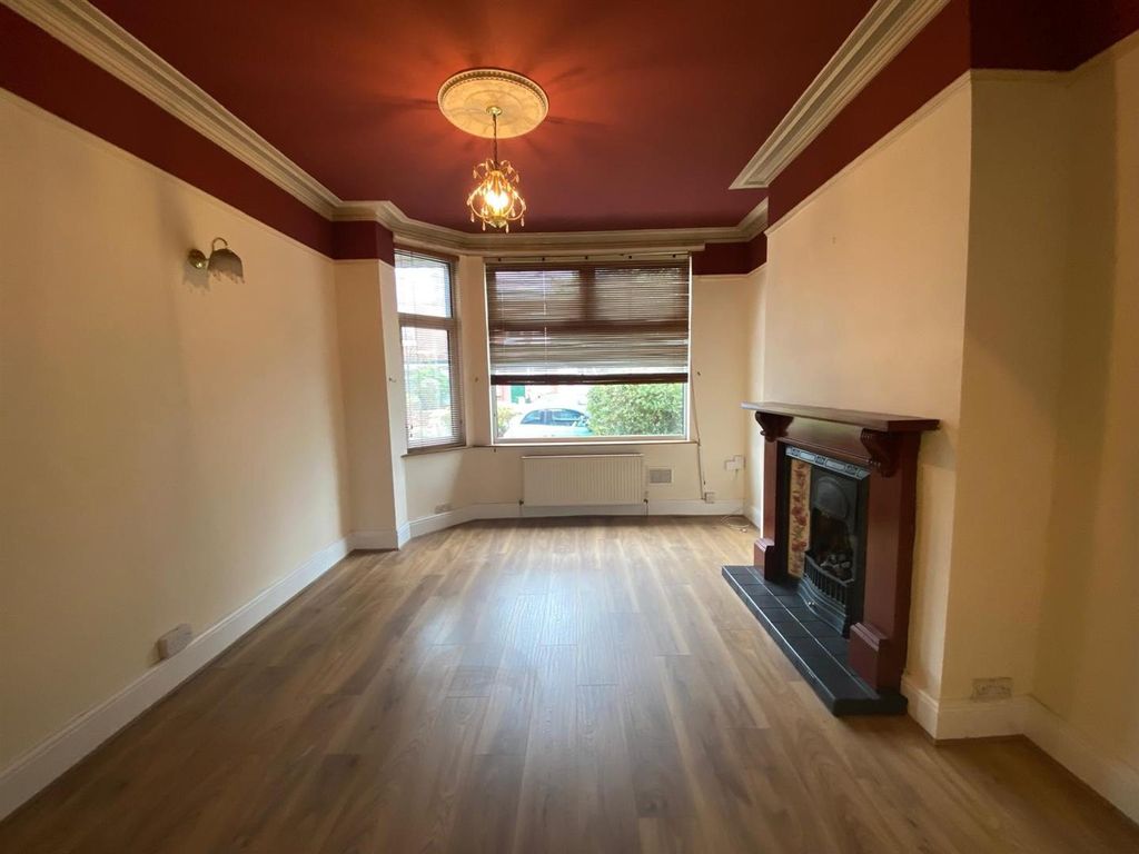Property photo 2 of 21