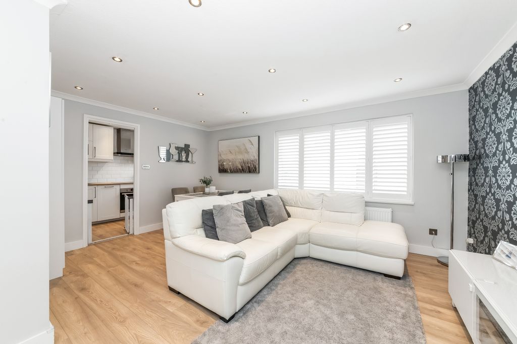 Property photo 1 of 12 Img_5323