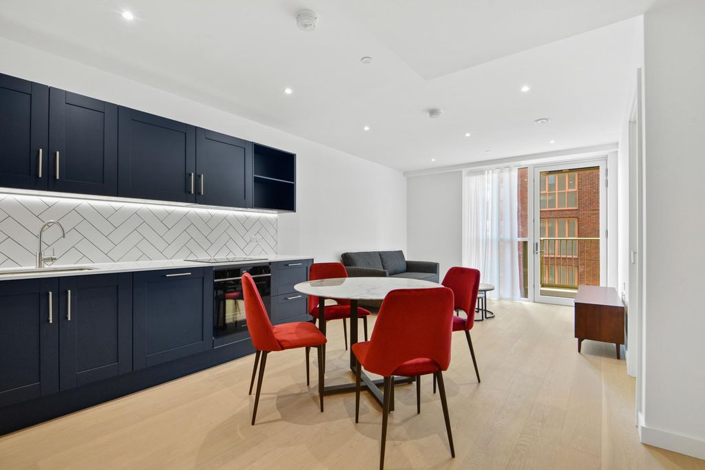 Property photo 1 of 5