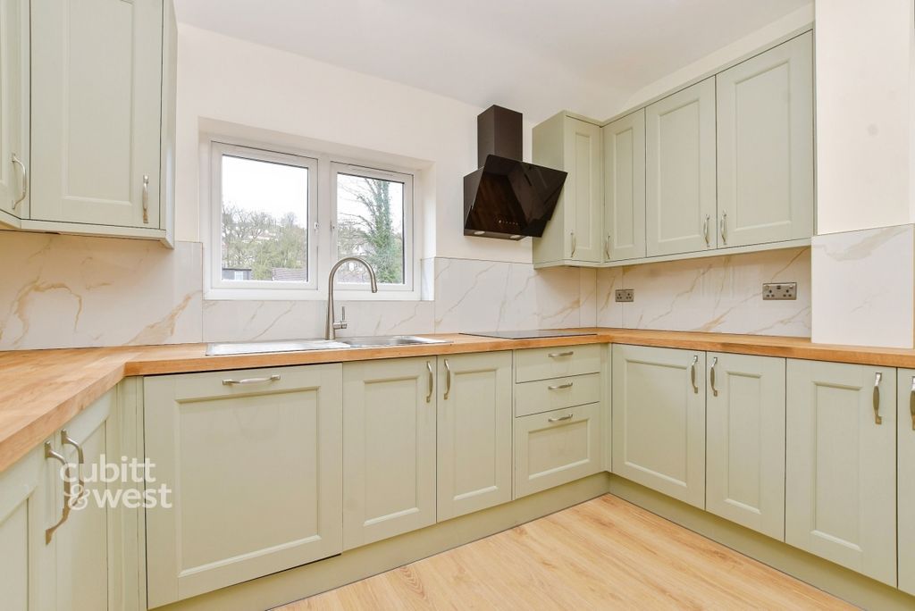 Property photo 3 of 17 5B8d2Fc5-901Grlwa