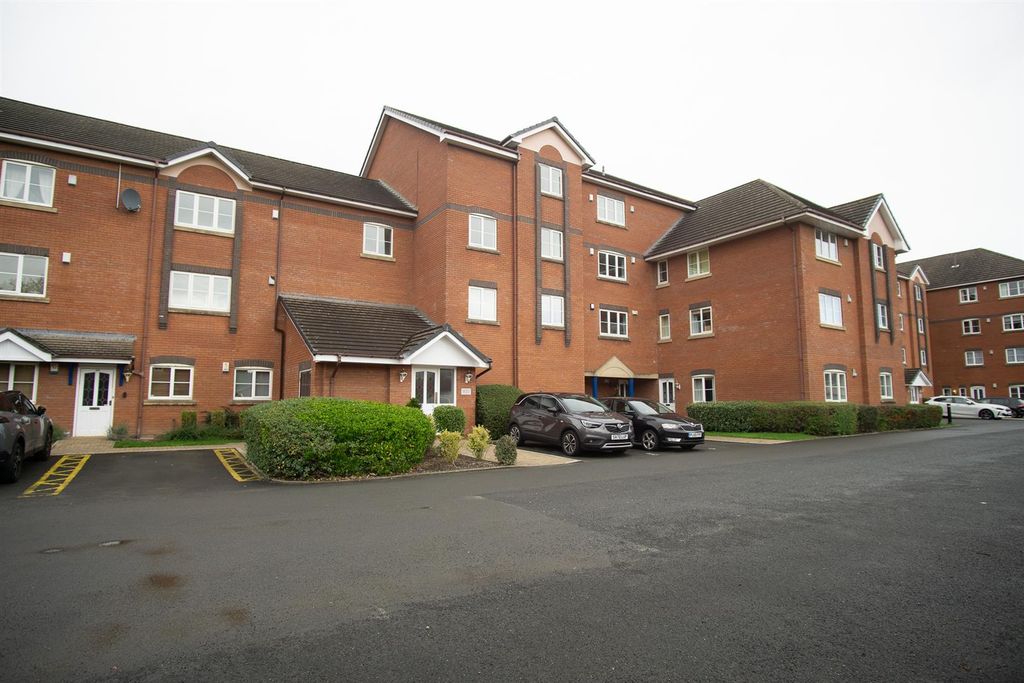 Property photo 1 of 12 Exterior