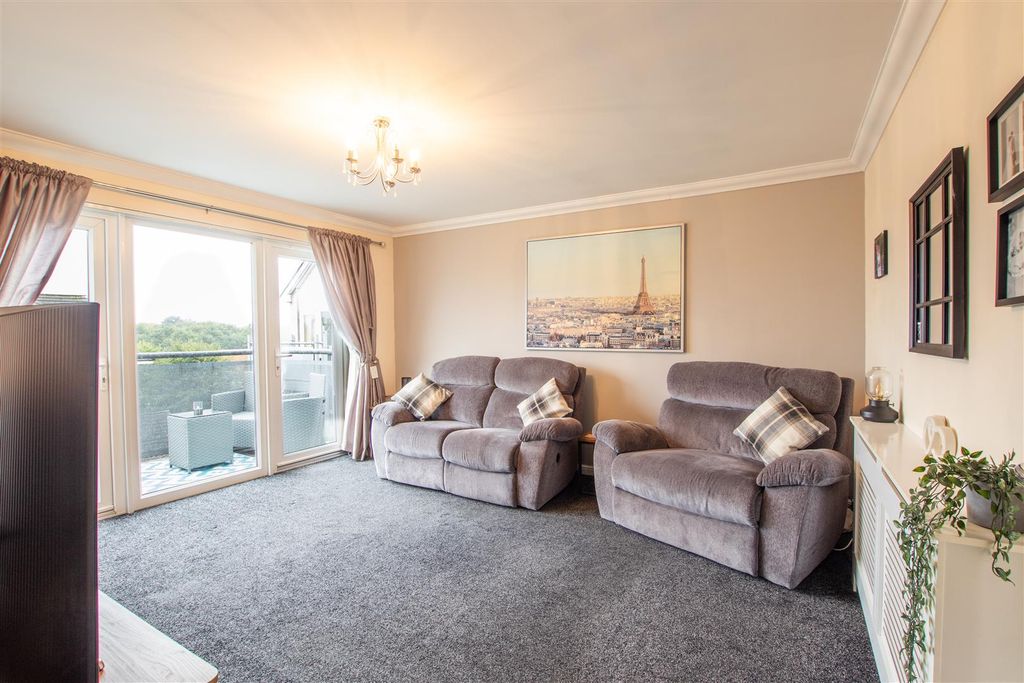 Property photo 2 of 15 Lounge-1.Jpg