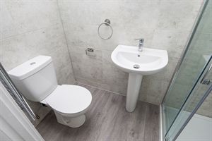 Property photo 3 of 4