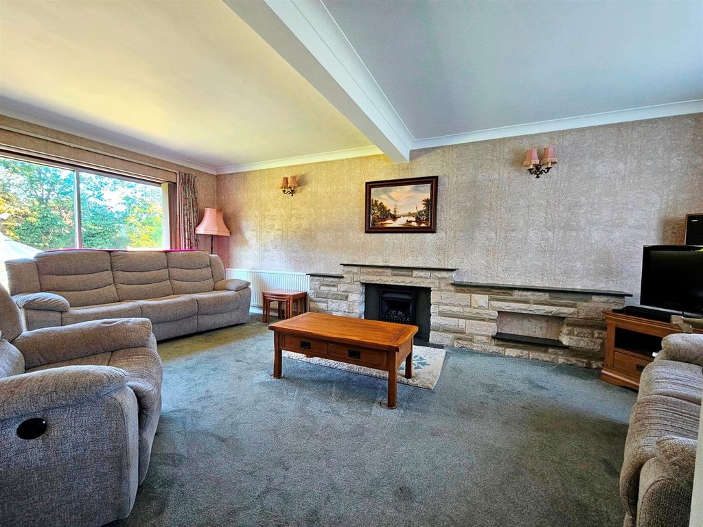 Property photo 3 of 13 .Octliving.Jpg