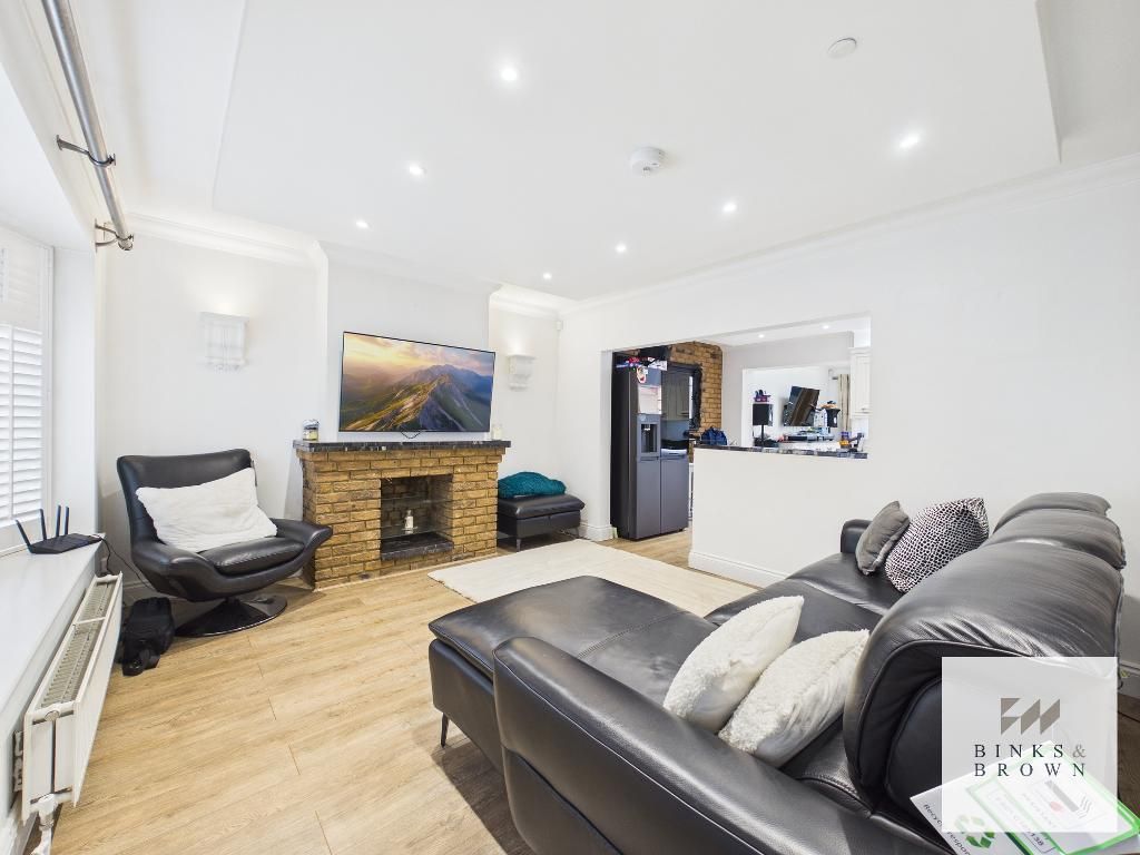 Property photo 2 of 18 Photo 2