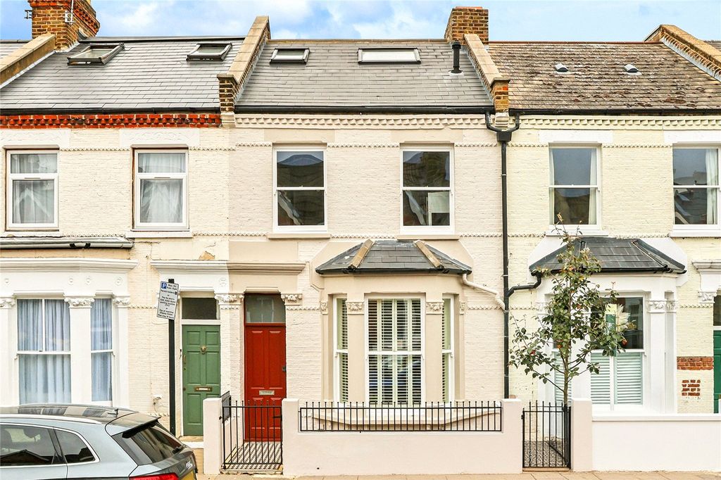 Property photo 3 of 15 External