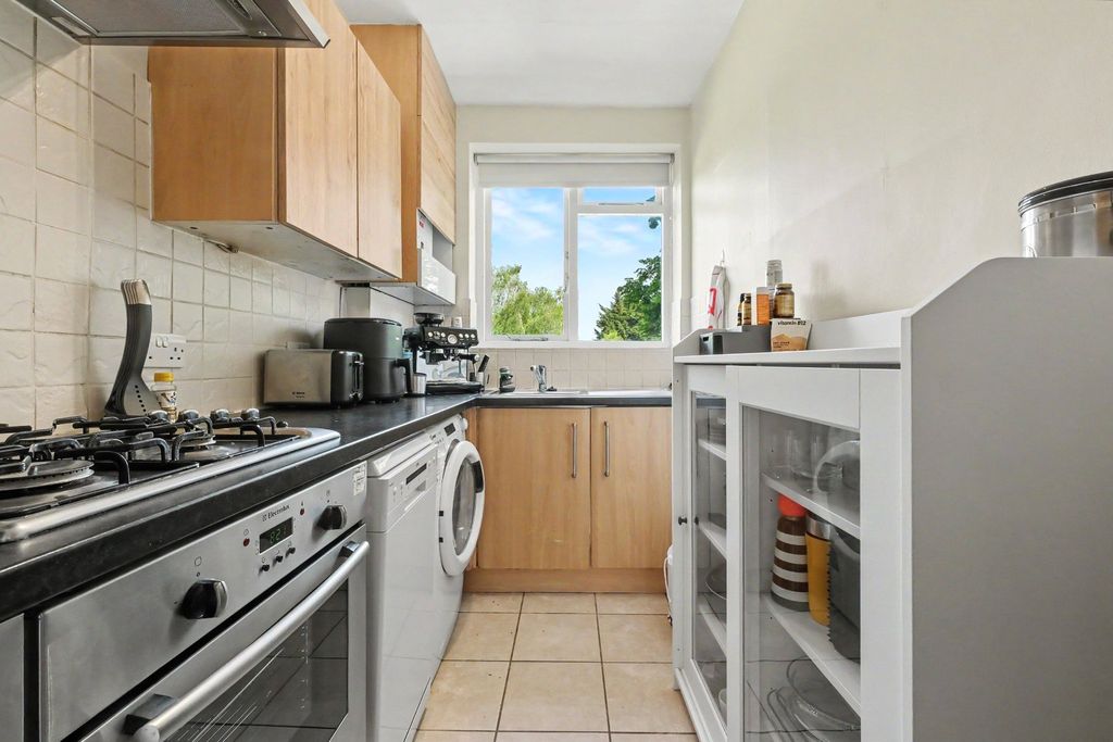 Property photo 3 of 6 Picture No. 05
