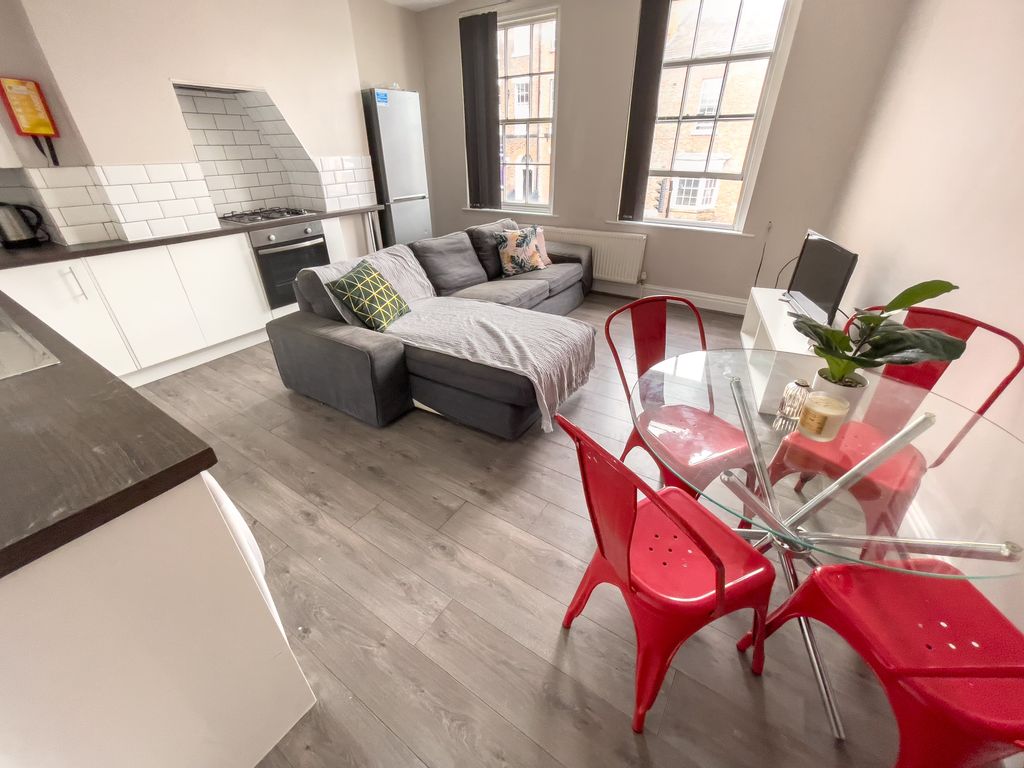 Property photo 3 of 11 Img_4112