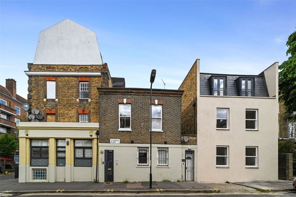 Property photo 1 of 10 External