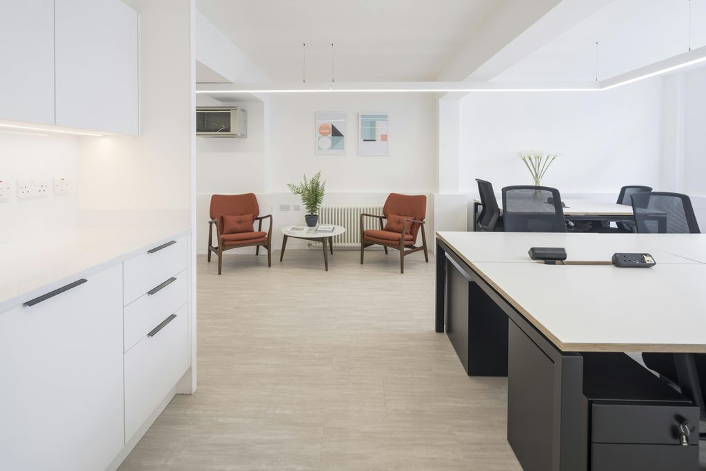 Property photo 3 of 9 10 Rathbone Place - 4th Floor