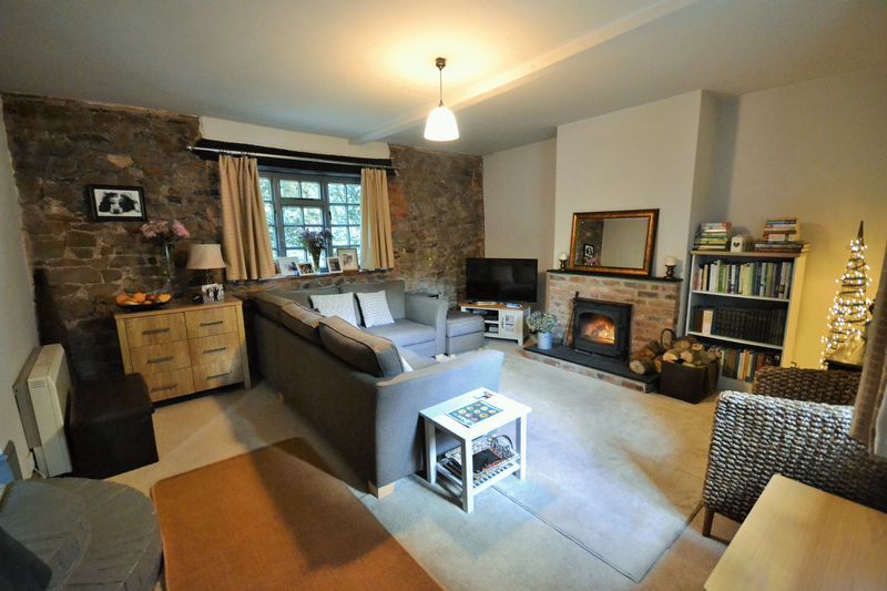 Property photo 2 of 22 Photo 17