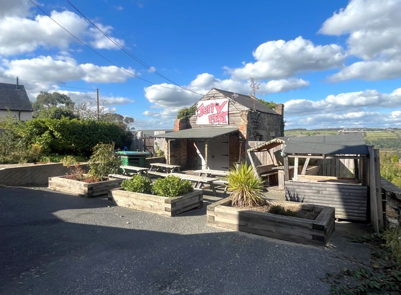 Property photo 3 of 21 Photo 2