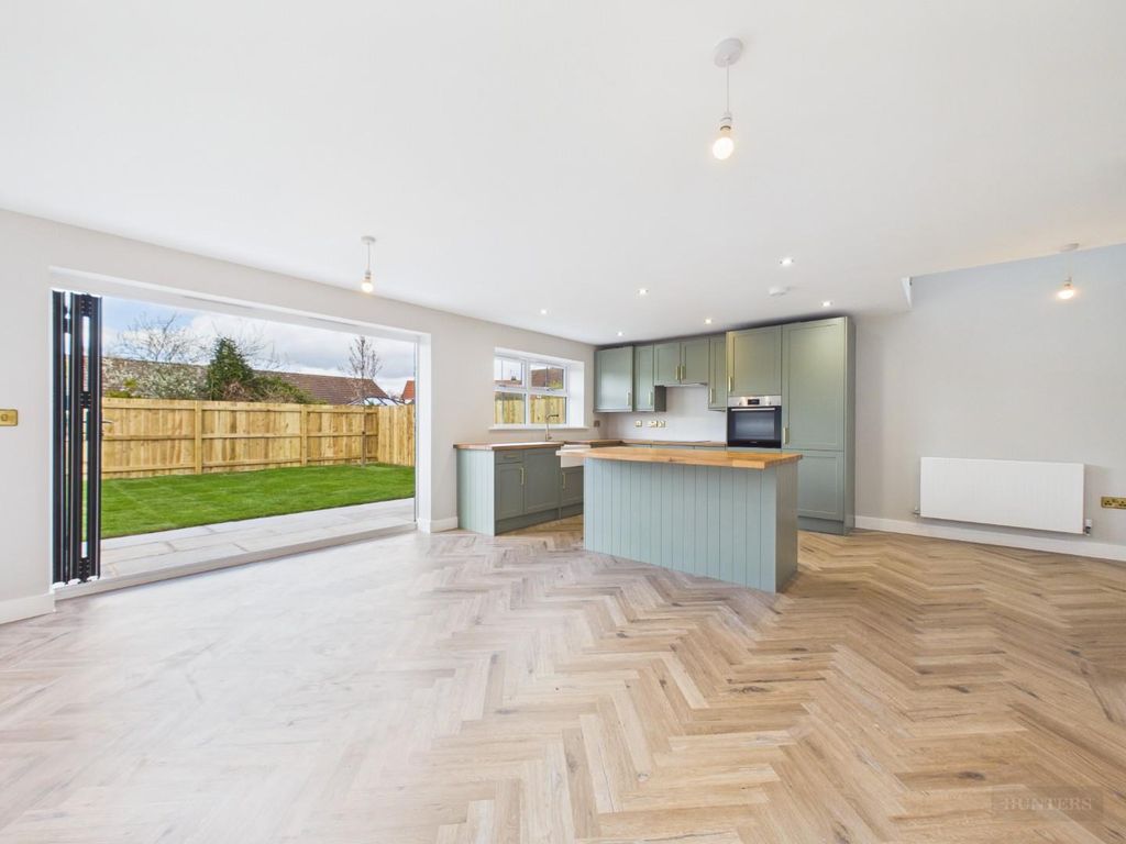 Property photo 3 of 45 Cam06497G6-Pr0005-Still049.Jpg