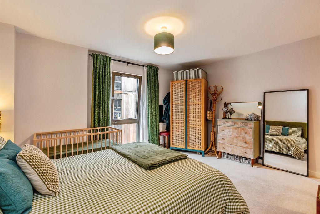 Property photo 3 of 20