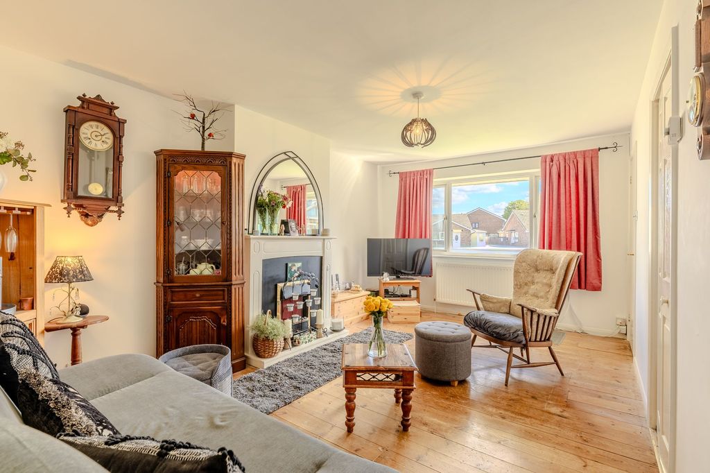 Property photo 3 of 21