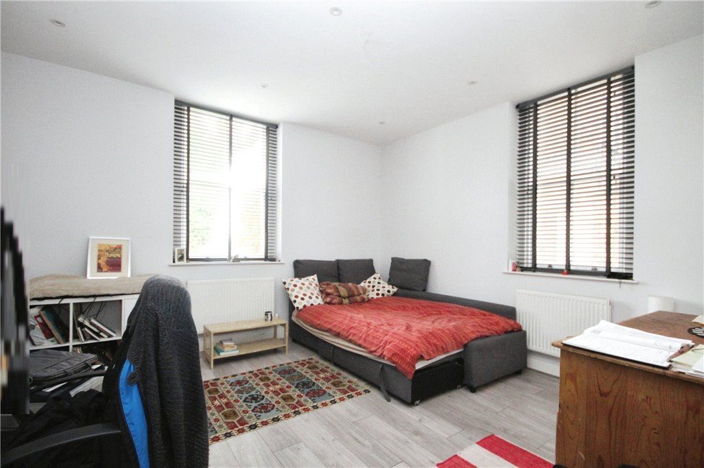 Property photo 2 of 9 Studio Room