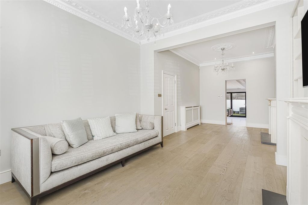 Property photo 3 of 18 Ped08456.Jpg