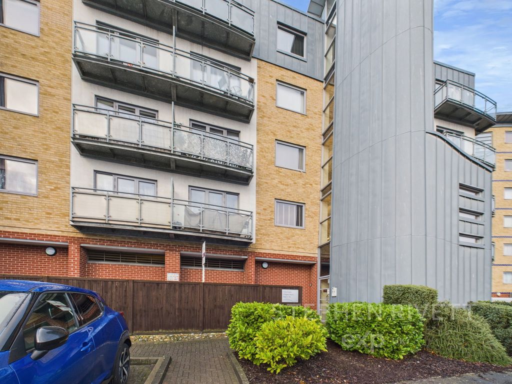 Property photo 1 of 7