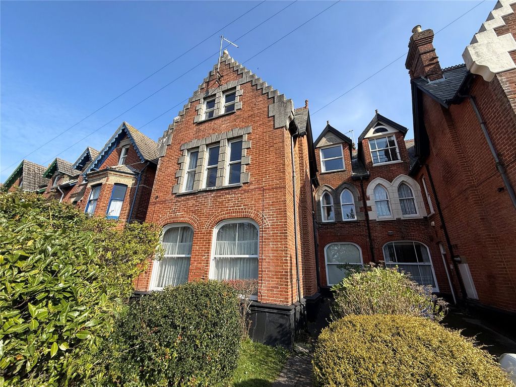 Property photo 1 of 9 Church Road