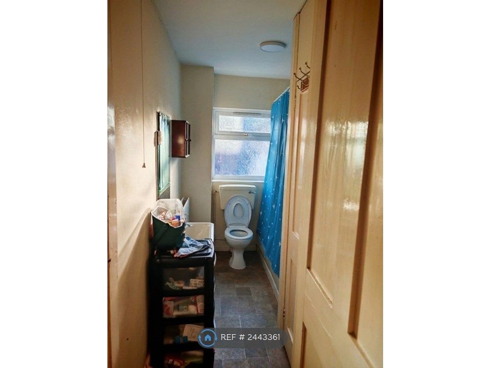Property photo 3 of 6