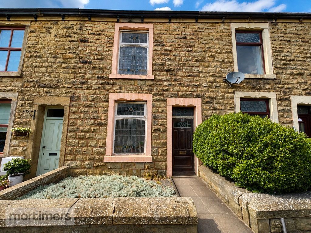 Property photo 1 of 11 Front External
