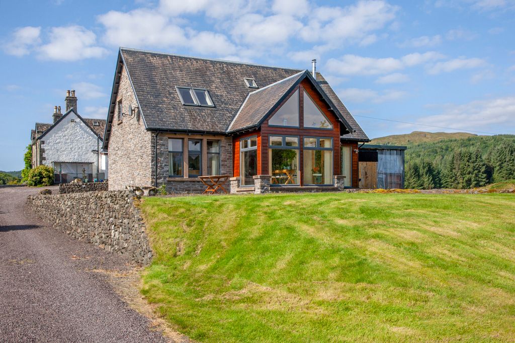 Property photo 1 of 30