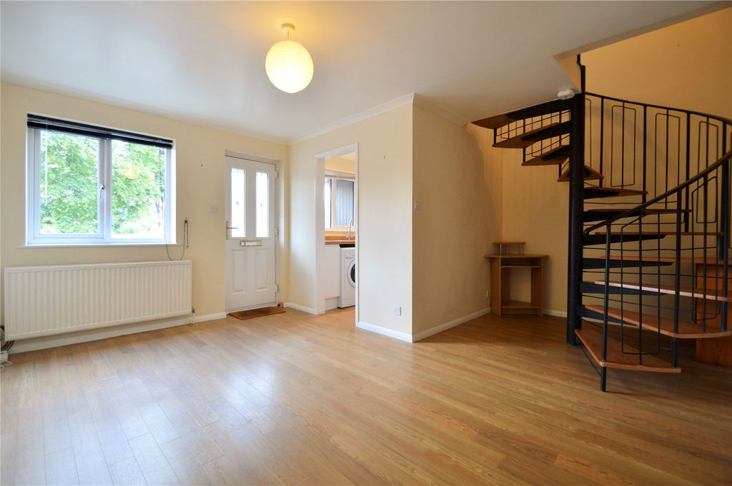 Property photo 3 of 7 Picture No. 21