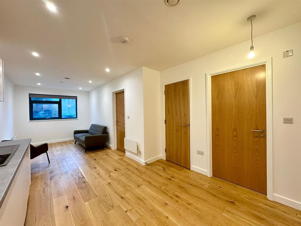 Property photo 1 of 10 Lounge Pic 2.Jpeg