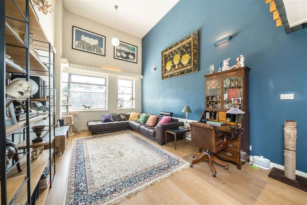 Property photo 3 of 8