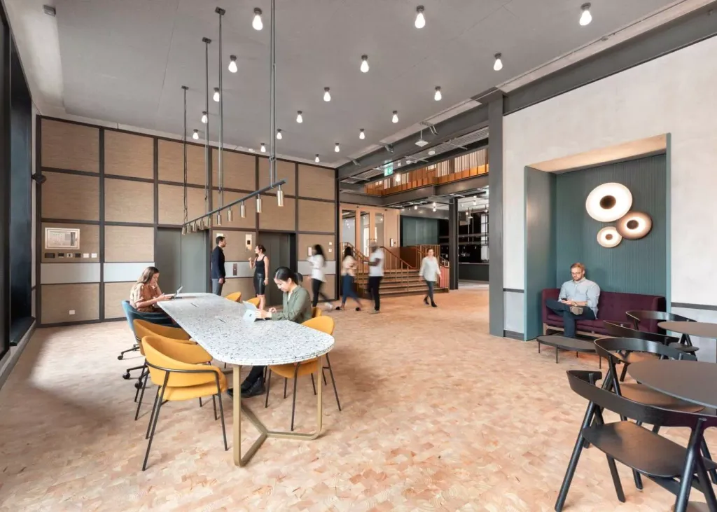 Property photo 2 of 6