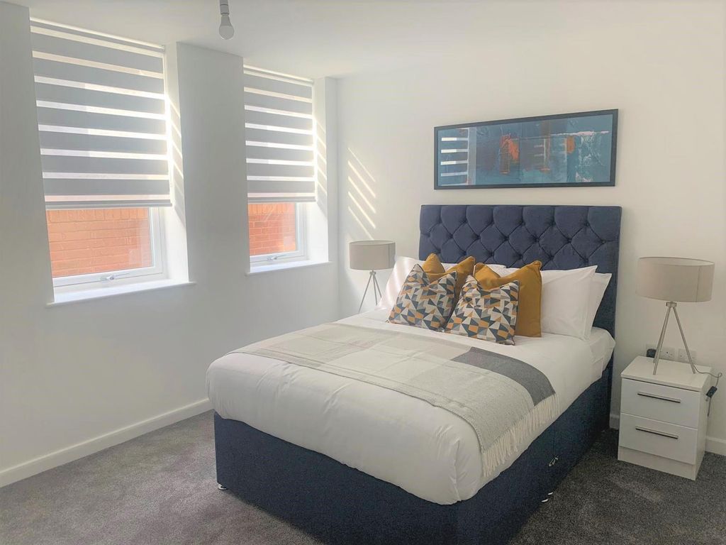 Property photo 2 of 12 Bedroom 1