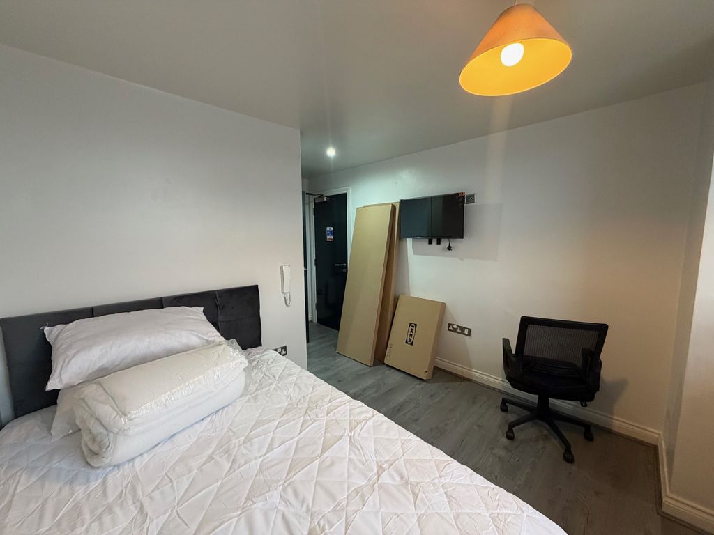 Property photo 3 of 4 Bedroom 1