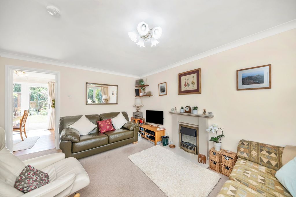 Property photo 2 of 19