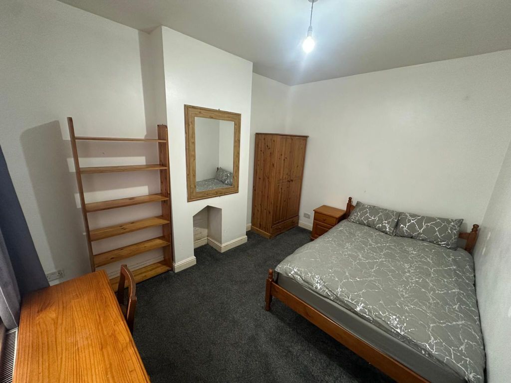 Property photo 1 of 3