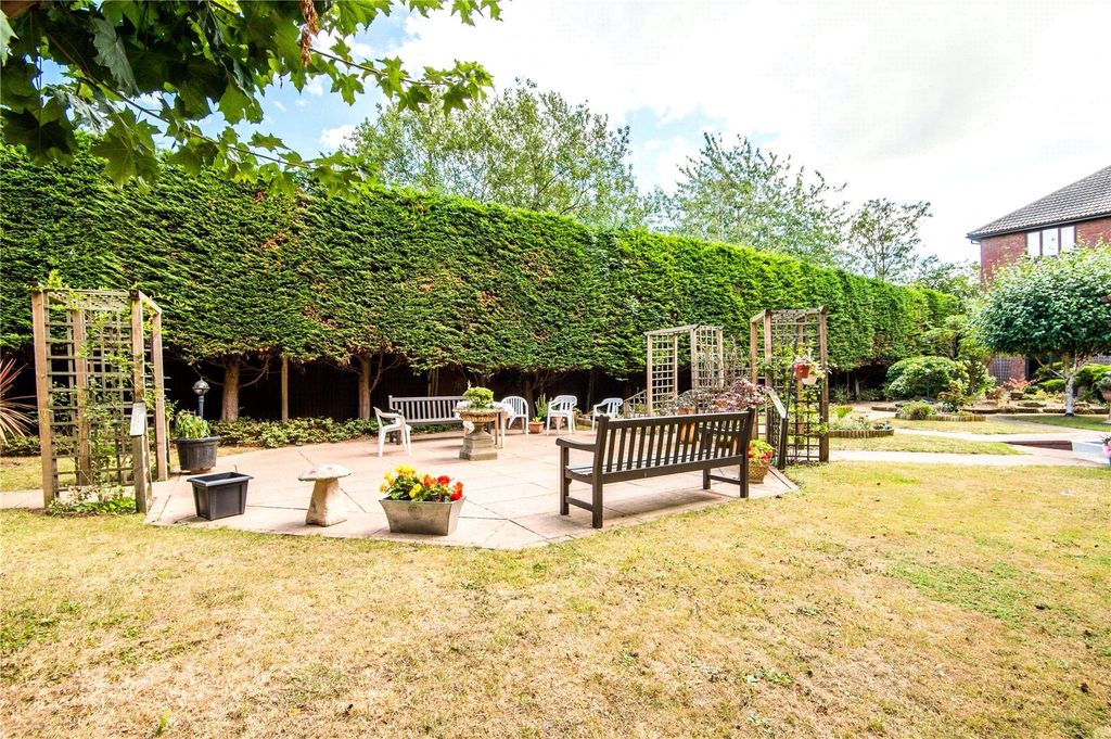 Property photo 2 of 15 Picture No. 14