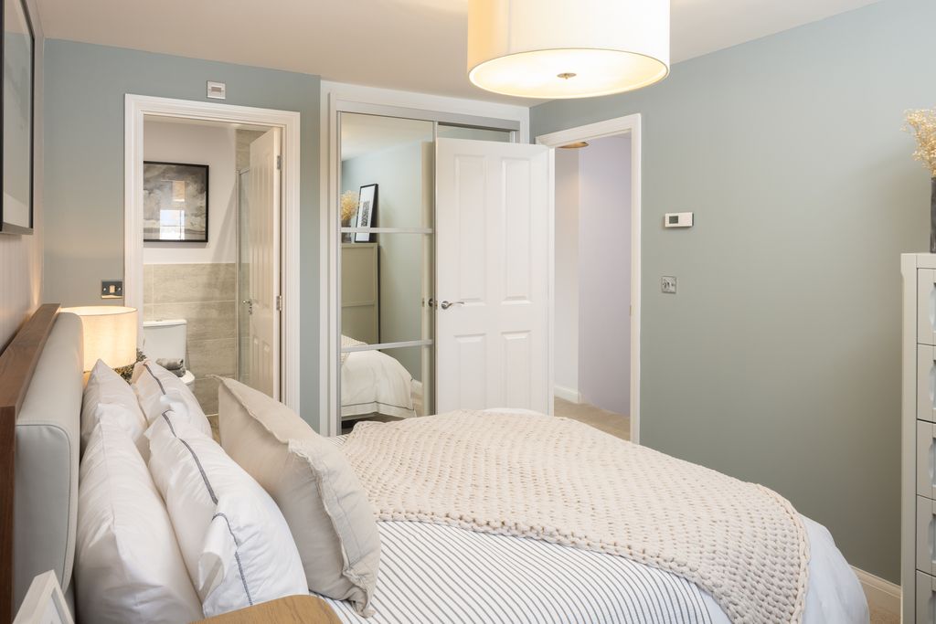 Property photo 3 of 9 Internal Image Of The Main Bedroom In The Chester