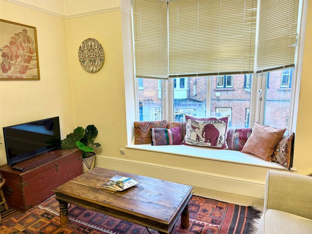 Property photo 2 of 6 Living Room