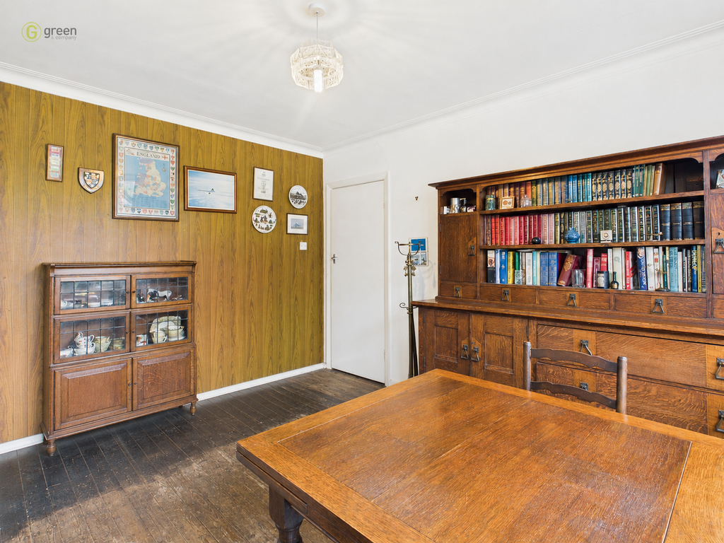 Property photo 3 of 40 61Rowanroadnew4