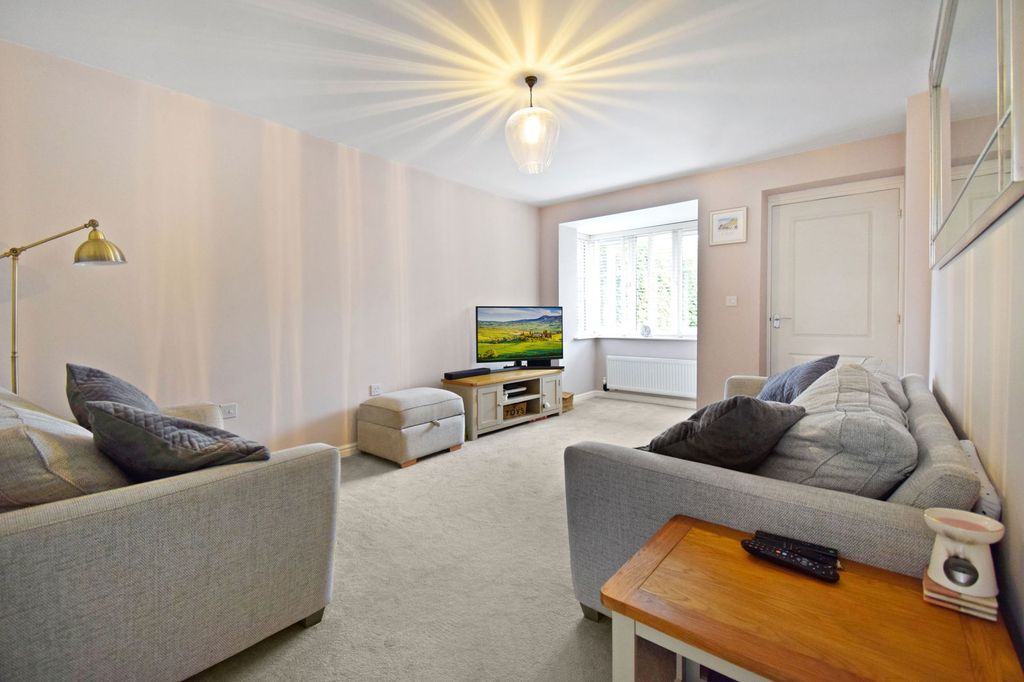 Property photo 2 of 18