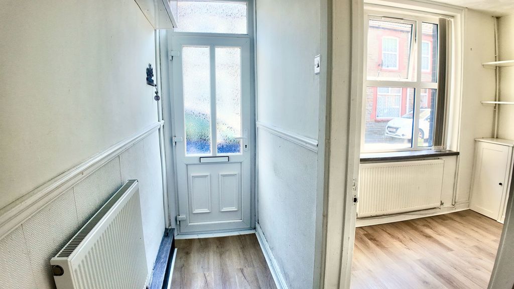 Property photo 3 of 23
