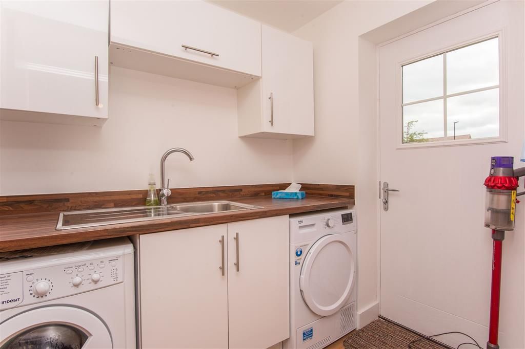 Property photo 3 of 14 Utility Room